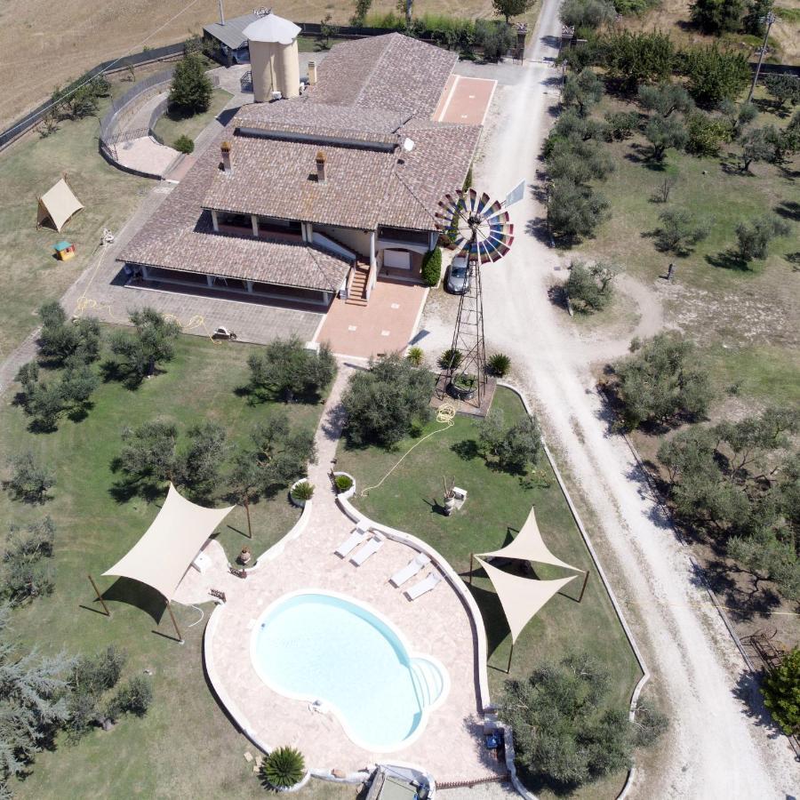 Villa Il Granaio Del Pavone à Nepi Extérieur photo