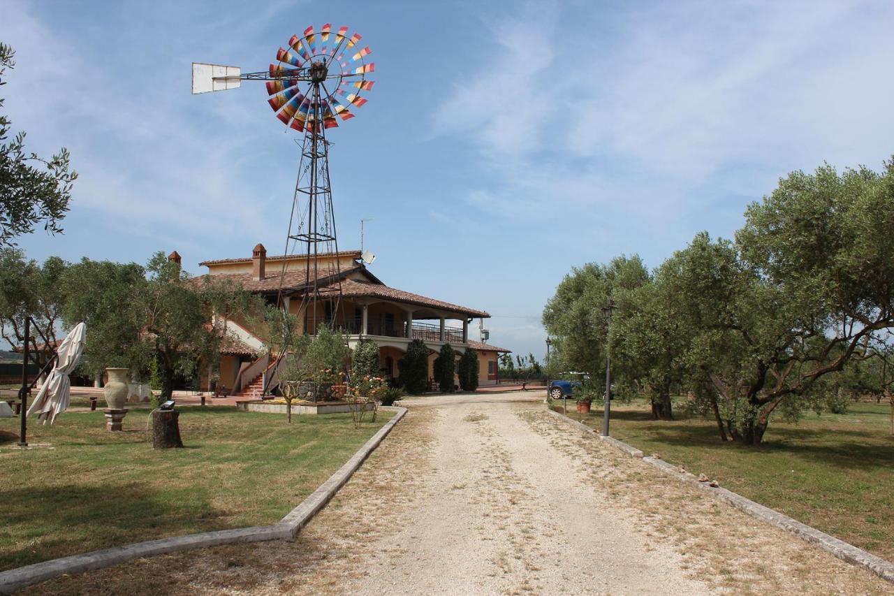 Villa Il Granaio Del Pavone à Nepi Extérieur photo