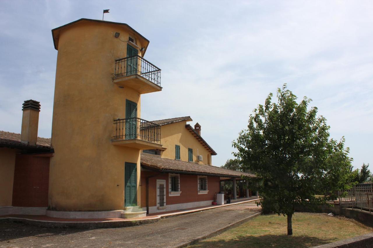 Villa Il Granaio Del Pavone à Nepi Extérieur photo